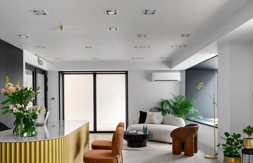 Saint Martin Residence By Y3 Hotels, Old Town With Wellness