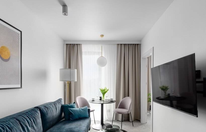 Saint Martin Residence By Y3 Hotels, Old Town With Wellness