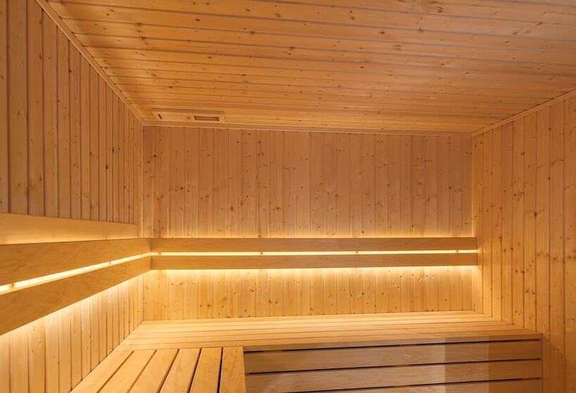 Saint Martin Residence By Y3 Hotels, Old Town With Wellness