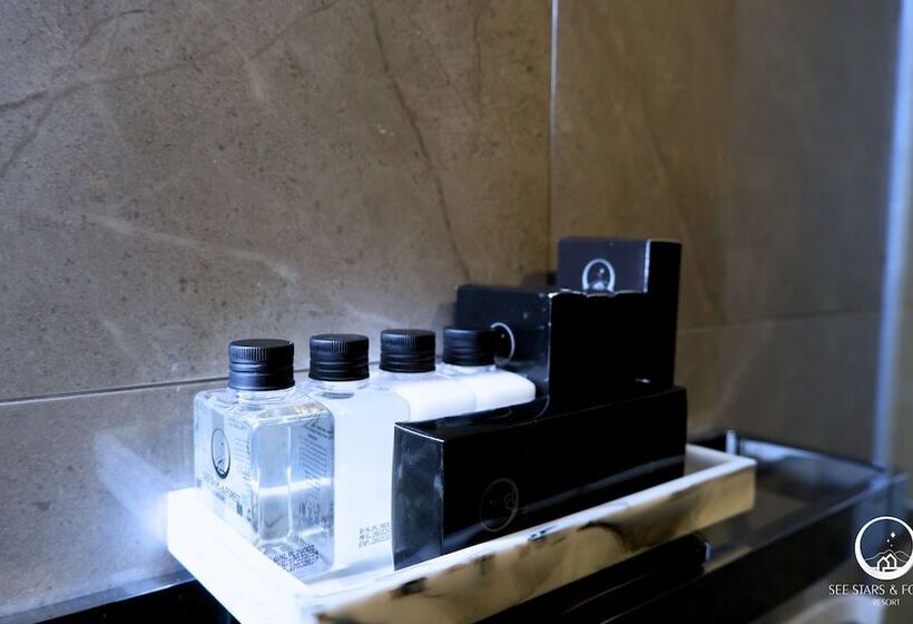 See Stars & Forest Resort