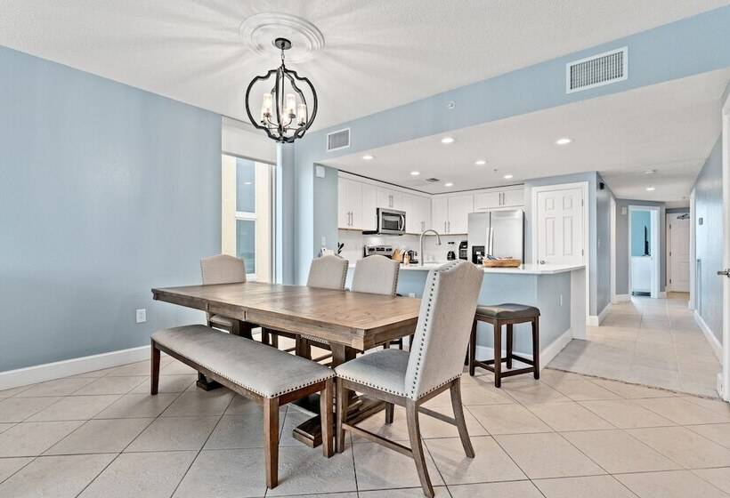 Shoreline Serenity By Avantstay Beachfront + Views!