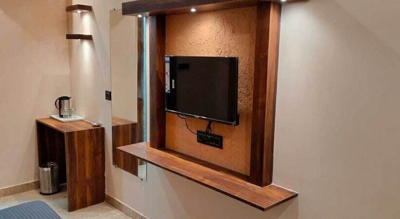 Sky High By T&m Hotels