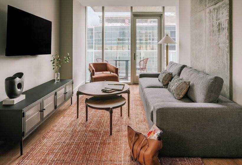 Sonder At North Loop Green