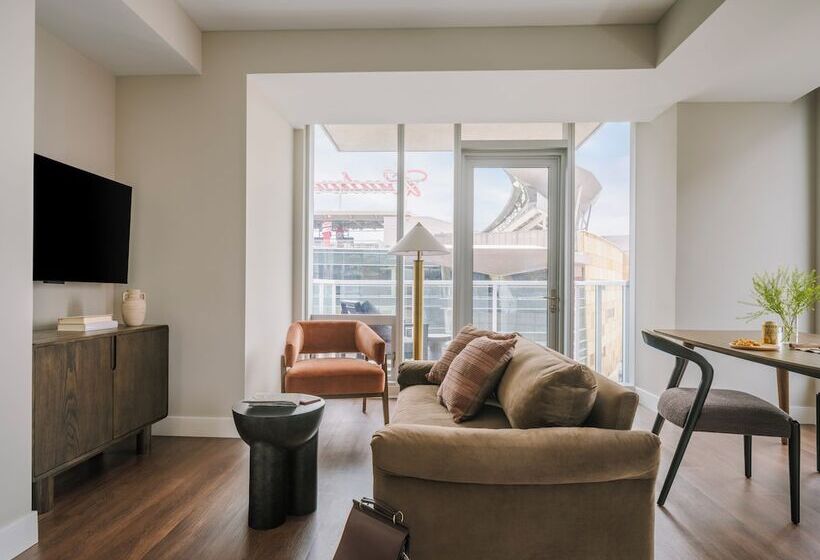 Sonder At North Loop Green