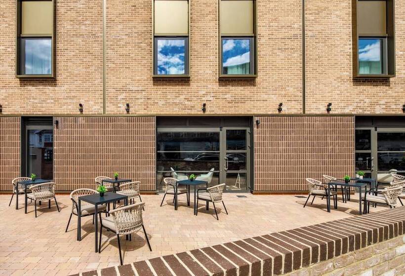 Southgate Hotel London