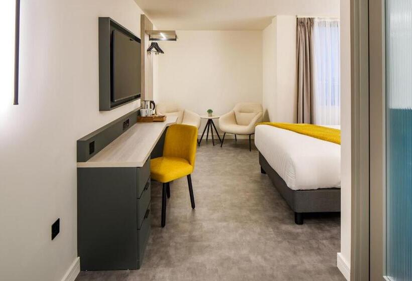 Southgate Hotel London