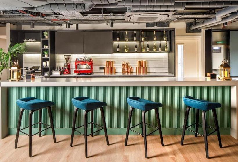 Southgate Hotel London