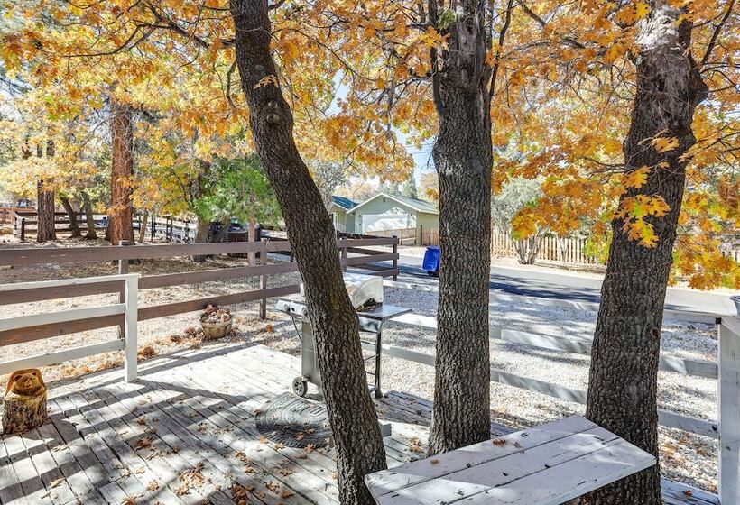 Sugarloaf Cabin W/ Fireplace Near Big Bear Lake