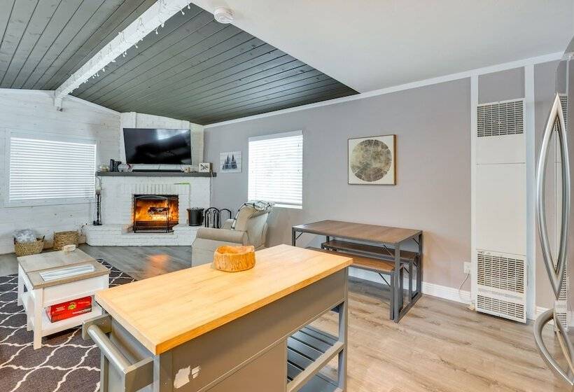 Sugarloaf Cabin W/ Fireplace Near Big Bear Lake