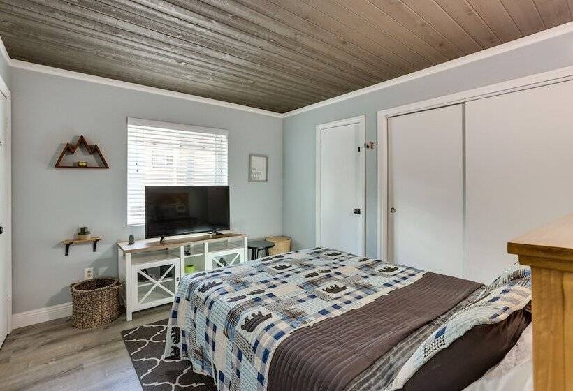 Sugarloaf Cabin W/ Fireplace Near Big Bear Lake