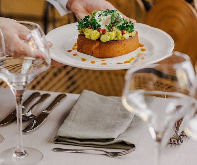 Unicus Palace Old Town Destigo Hotels