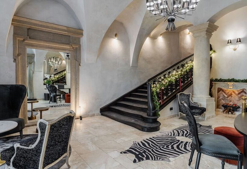 Unicus Palace Old Town Destigo Hotels