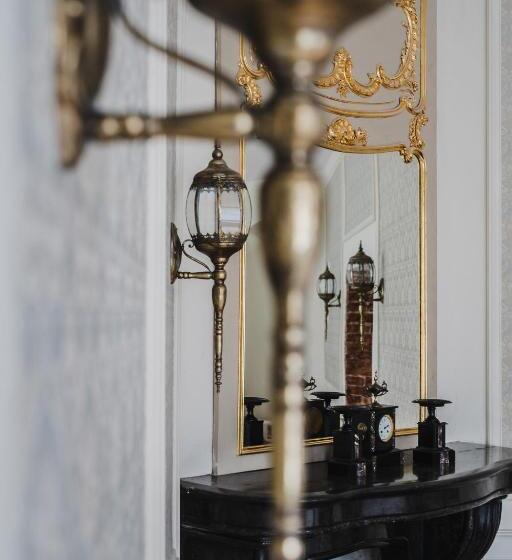 Unicus Palace Old Town Destigo Hotels