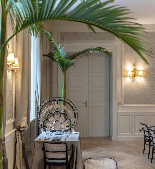 Unicus Palace Old Town Destigo Hotels