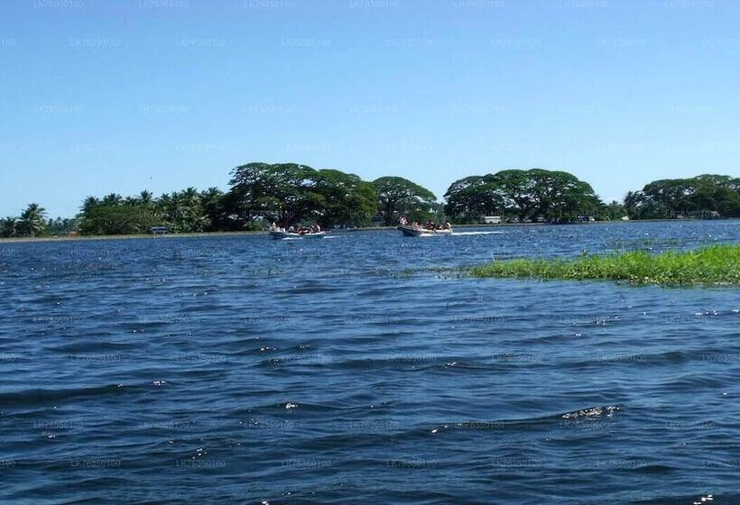 Yala Hotel Lion Air Conditioned Luxury