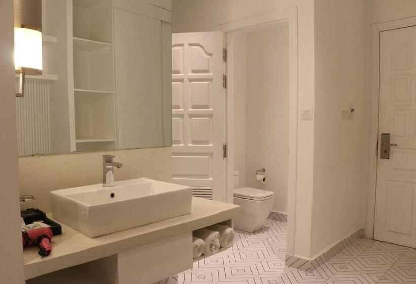 Hengly Mohasambath Hotel & Spa