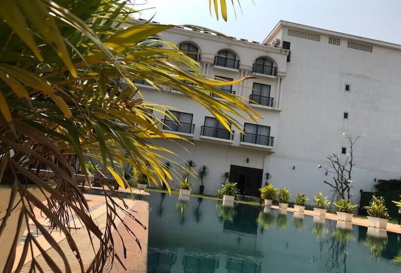 Hengly Mohasambath Hotel & Spa