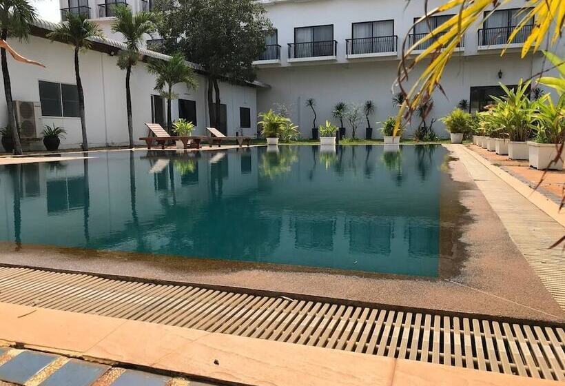 Hengly Mohasambath Hotel & Spa