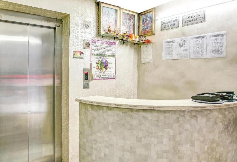 호텔 Crown Continental Near Sarai Rohilla Railway Station