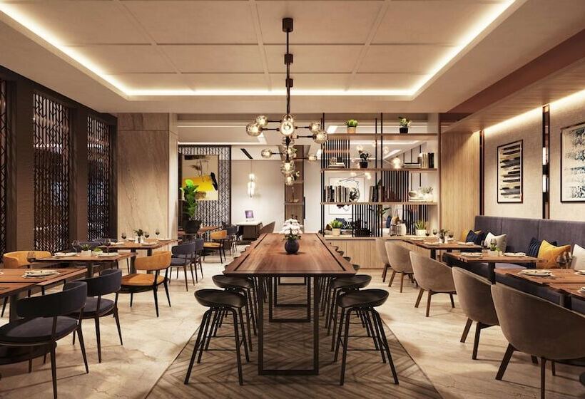 Отель Doubletree By Hilton Vientiane