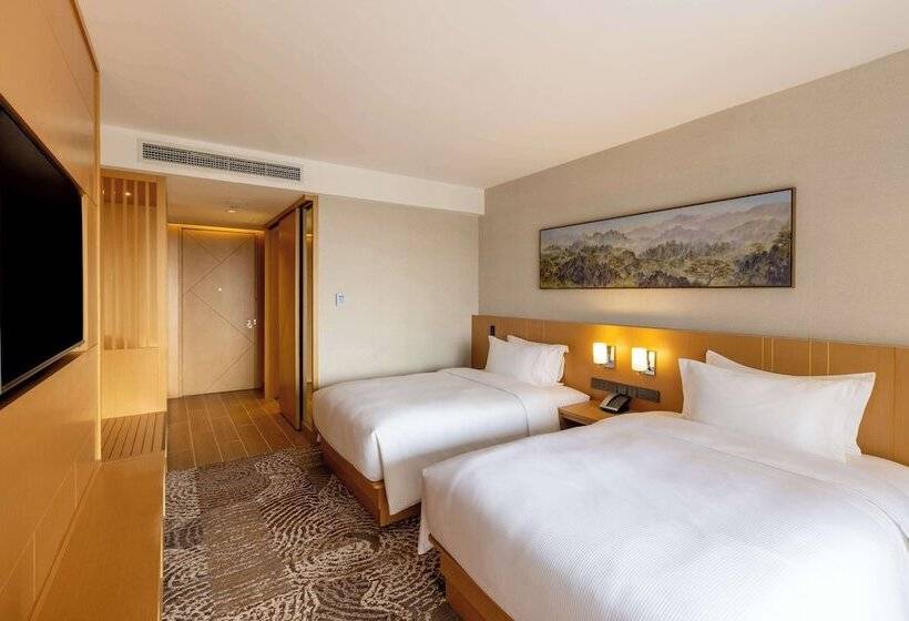 فندق Doubletree By Hilton Vientiane