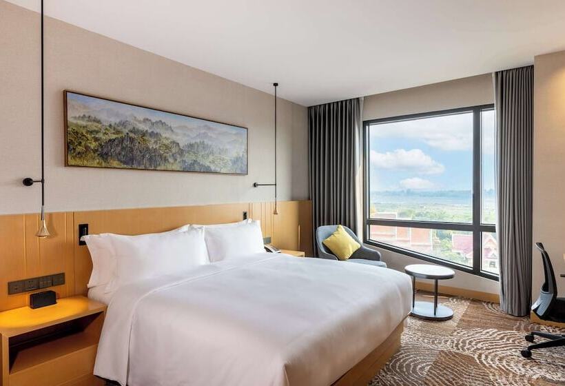 فندق Doubletree By Hilton Vientiane