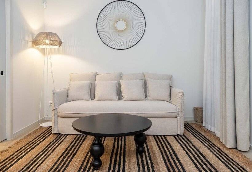 Отель Finca Calderón Enoresort