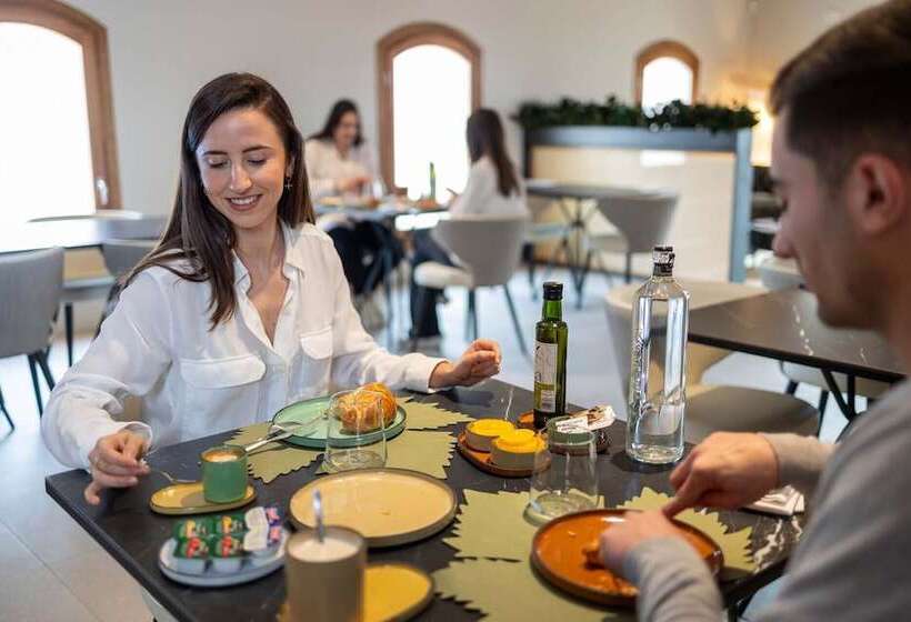 Отель Finca Calderón Enoresort