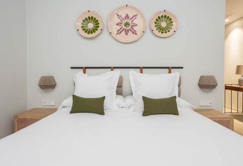 Отель Finca Calderón Enoresort