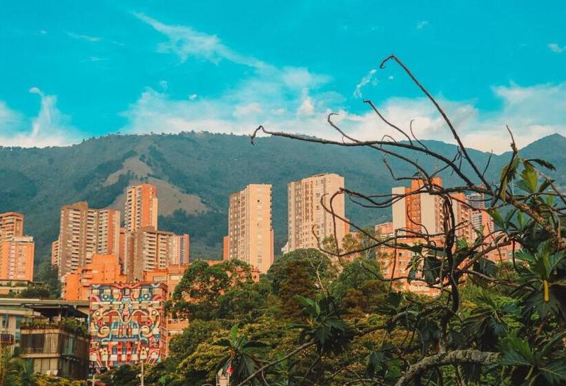 Отель Glow Medellín