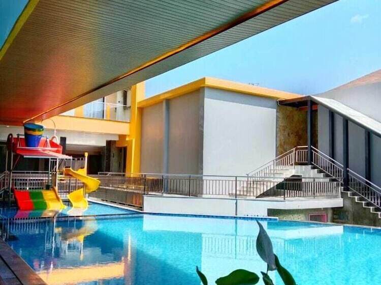 Grand Cahaya Hotel Pangandaran