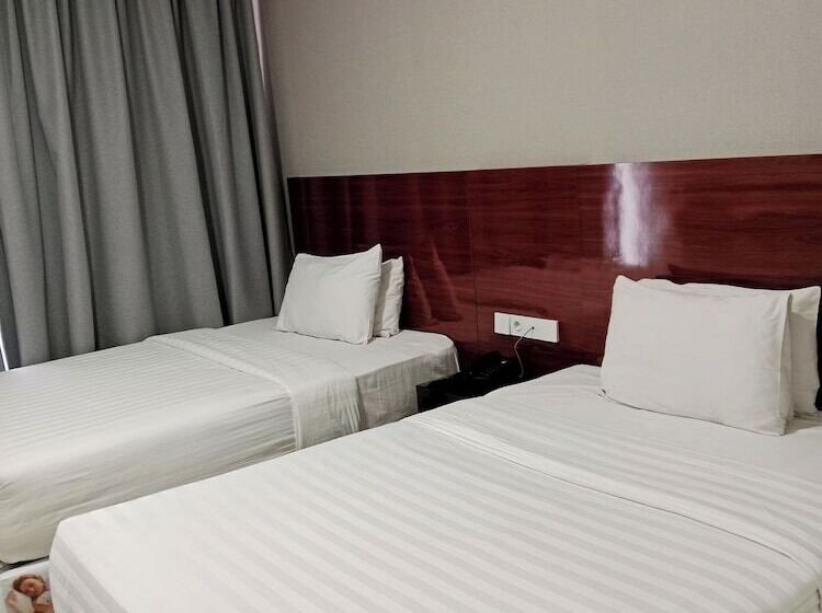 Grand Cahaya Hotel Pangandaran