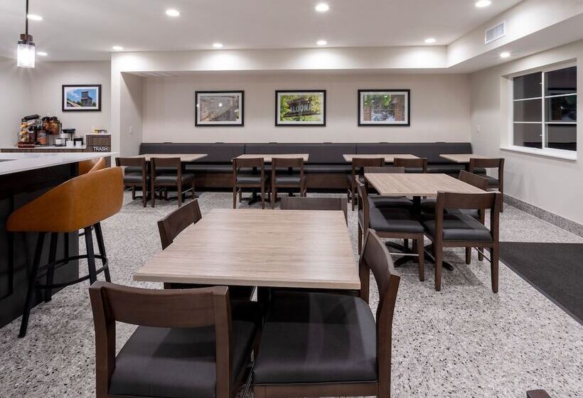 Grandstay Hotel & Suites