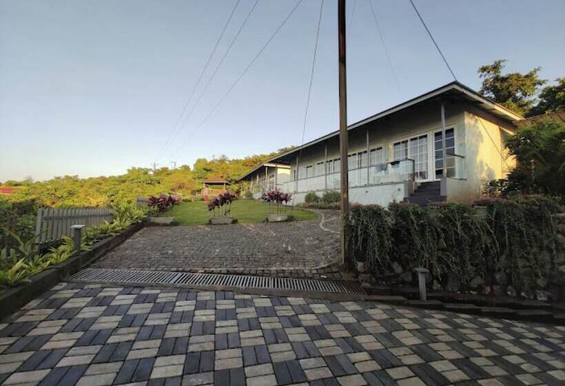 בית מלון כפרי Jumbo Paradise