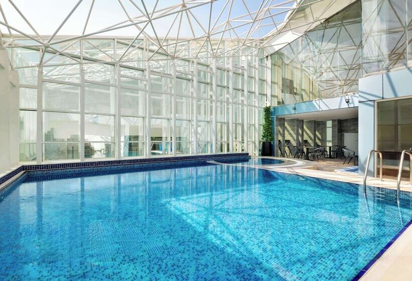 فندق La Quinta By Wyndham Abu Dhabi Al Wahda