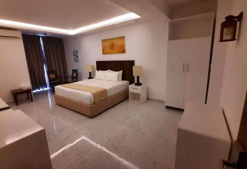 فندق Lavinia Bay Beach