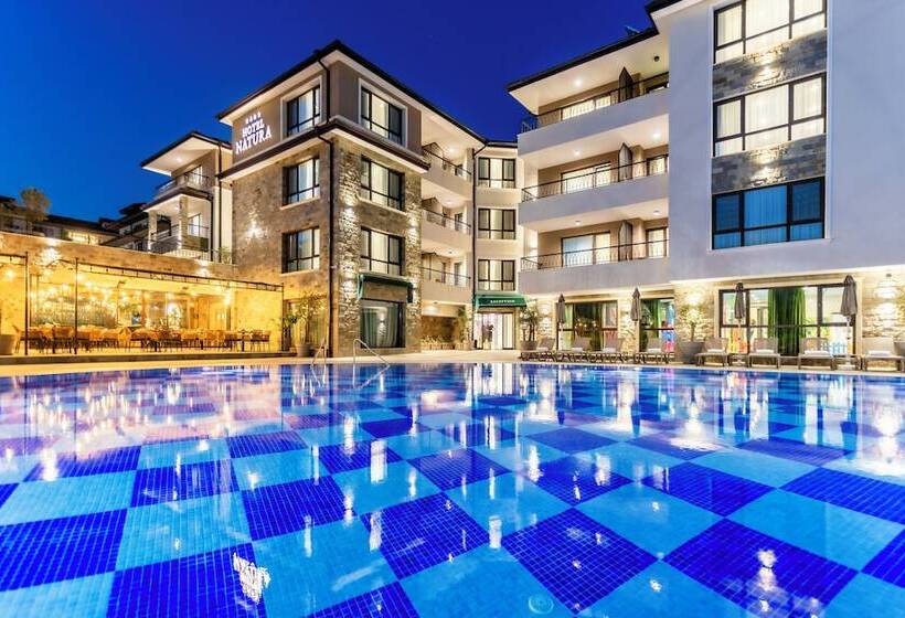 ホテル Natura All Seasons Boutique