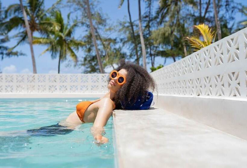 בית מלון כפרי Orient Beach