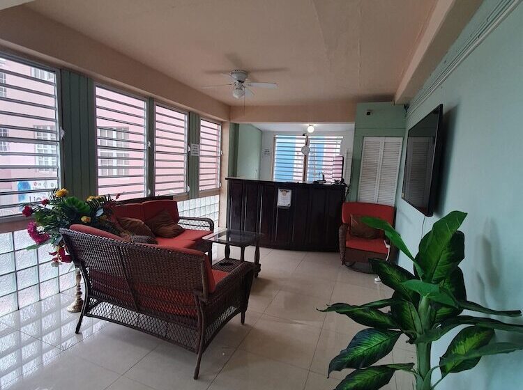 ホテル Paradise Suites