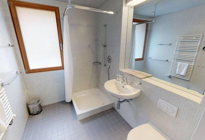 酒店 Reka-feriendorf Disentis