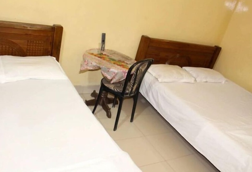 هتل Sadia International