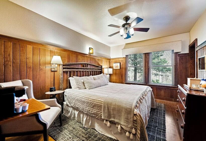 ホテル Snowbird Mountain Lodge