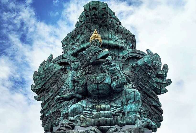 Отель The Pandan Sari