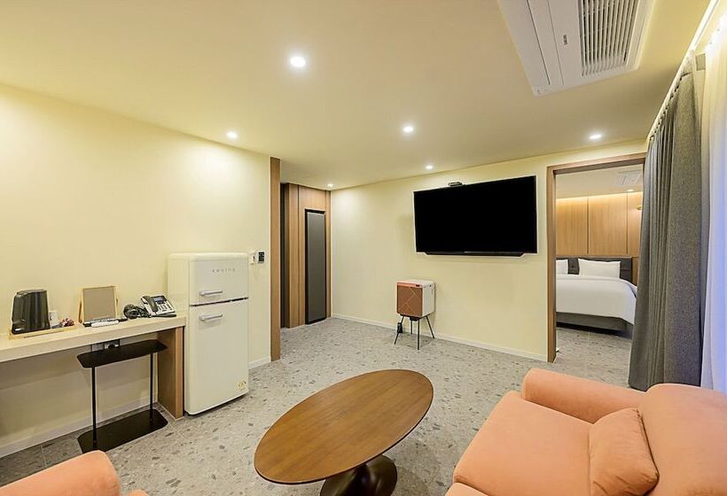 Mokpo H Avenue Hotel Peace Plaza