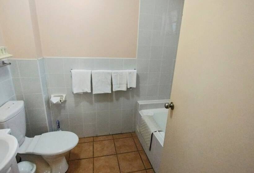 Мотель Surestay By Best Western New Inn Richmond