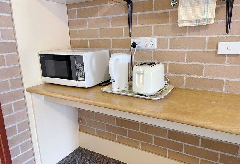 Мотель Surestay By Best Western New Inn Richmond