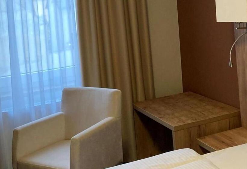 Пансион Landgasthof Meja