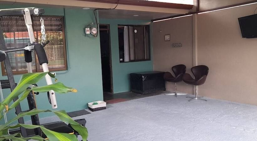 فندق صغير Indigo House