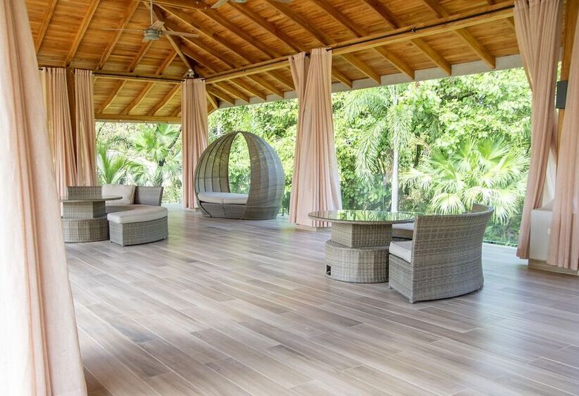 Astra Hotel Boutique