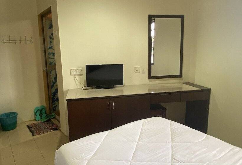 Gold Hill Hotel By Oyo